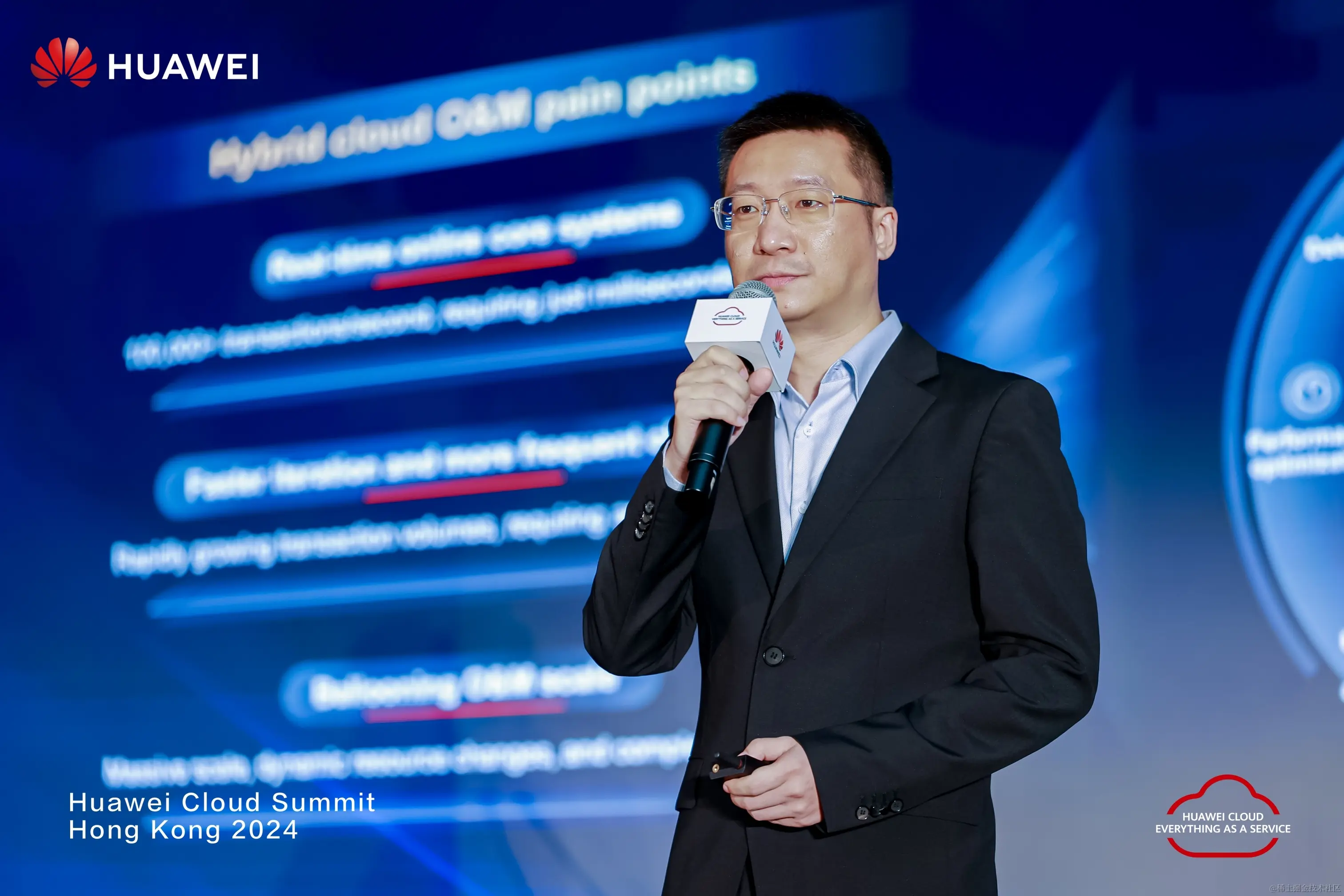 贡青总-香港云峰会.jpg