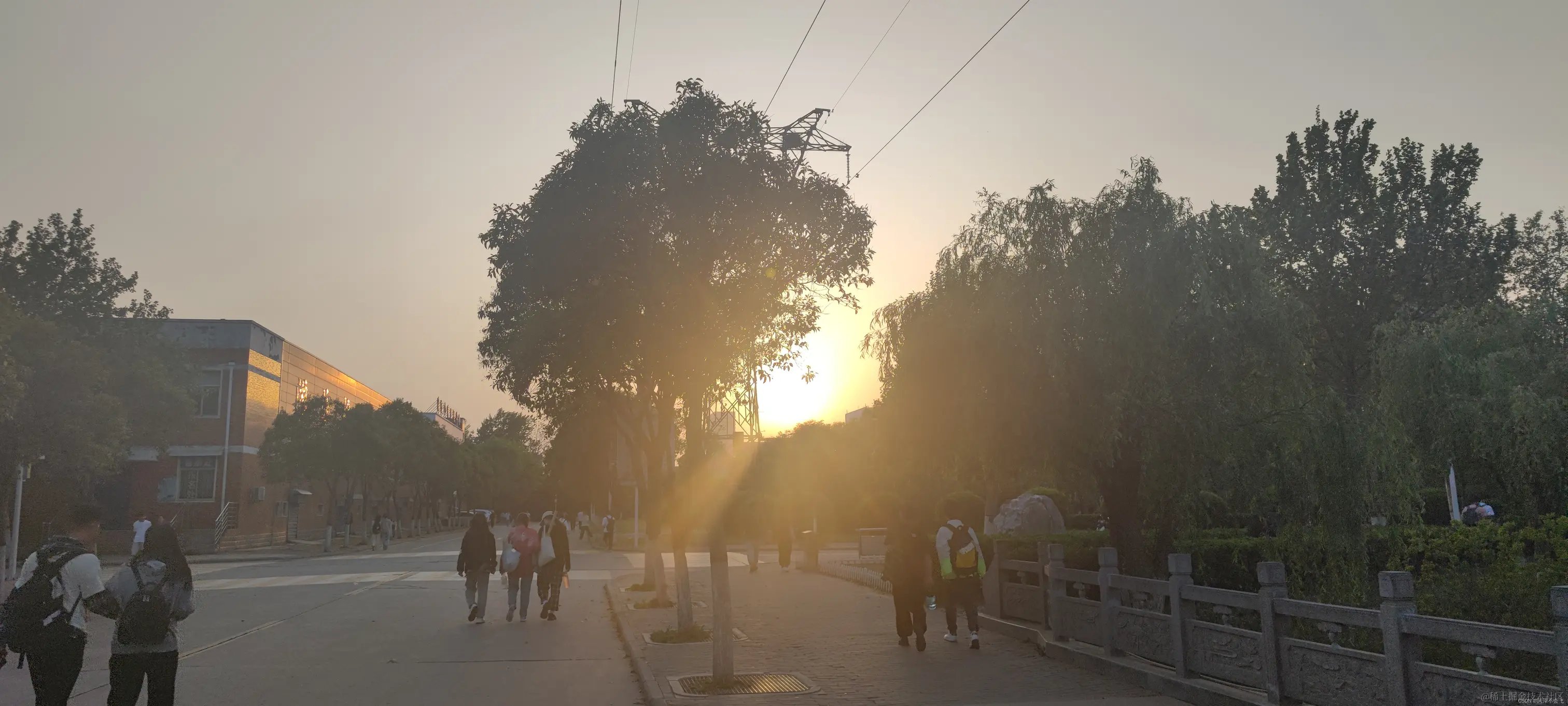 watermark,type_d3F5LXplbmhlaQ,shadow_50,text_Q1NETiBA6Zi_5rO95LiN5Lya6aOe,size_20,color_FFFFFF,t_70,g_se,x_16