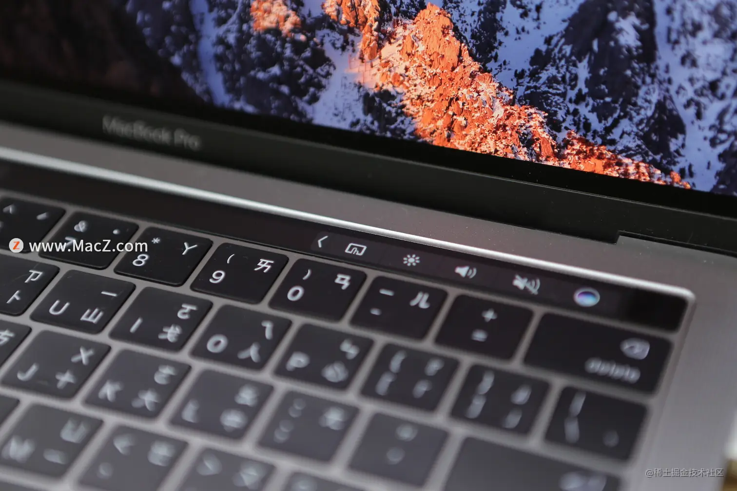 Touch Bar 到底怎么用才好？Touch Bar 的正确打开方式