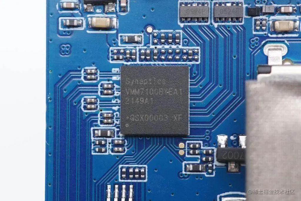 拆解报告：UGREEN绿联8K USB4多功能扩展坞CM500-充电头网