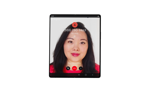 △ 在 Samsung Galaxy Z Fold2 上运行的 Google Duo
