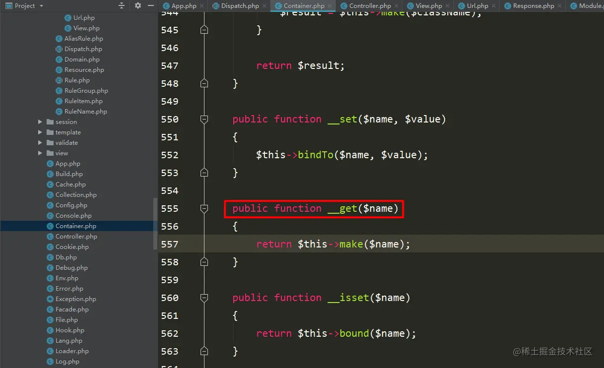 魔术方法访问不存在的属性会执行