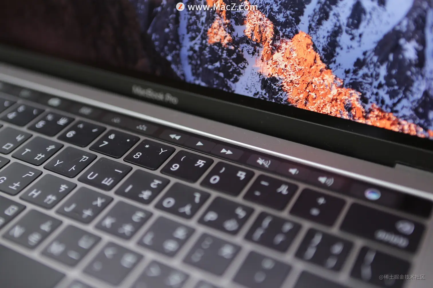 Touch Bar 到底怎么用才好？Touch Bar 的正确打开方式