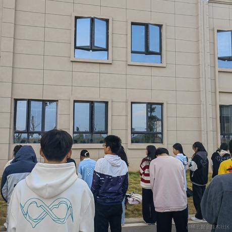 夜空的碎片于2022-11-16 11:23发布的图片