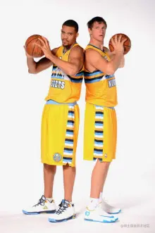 13-14赛季掘金队写真