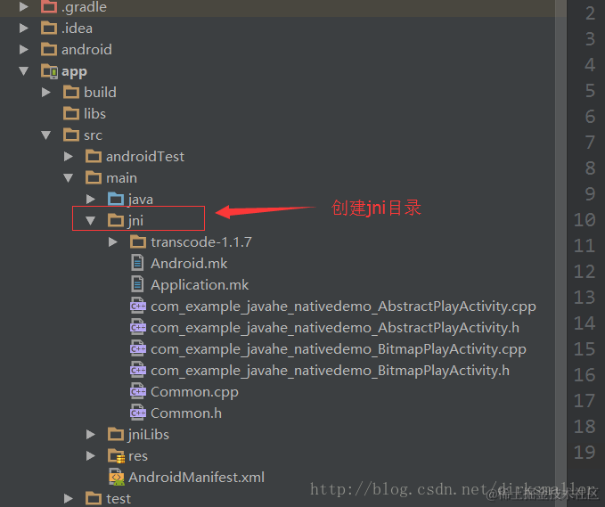 这里写图片描述