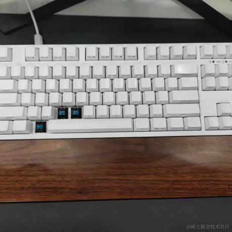 否思于2022-01-28 11:30发布的图片