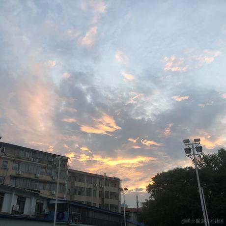 蓝书签乀于2022-11-01 23:29发布的图片