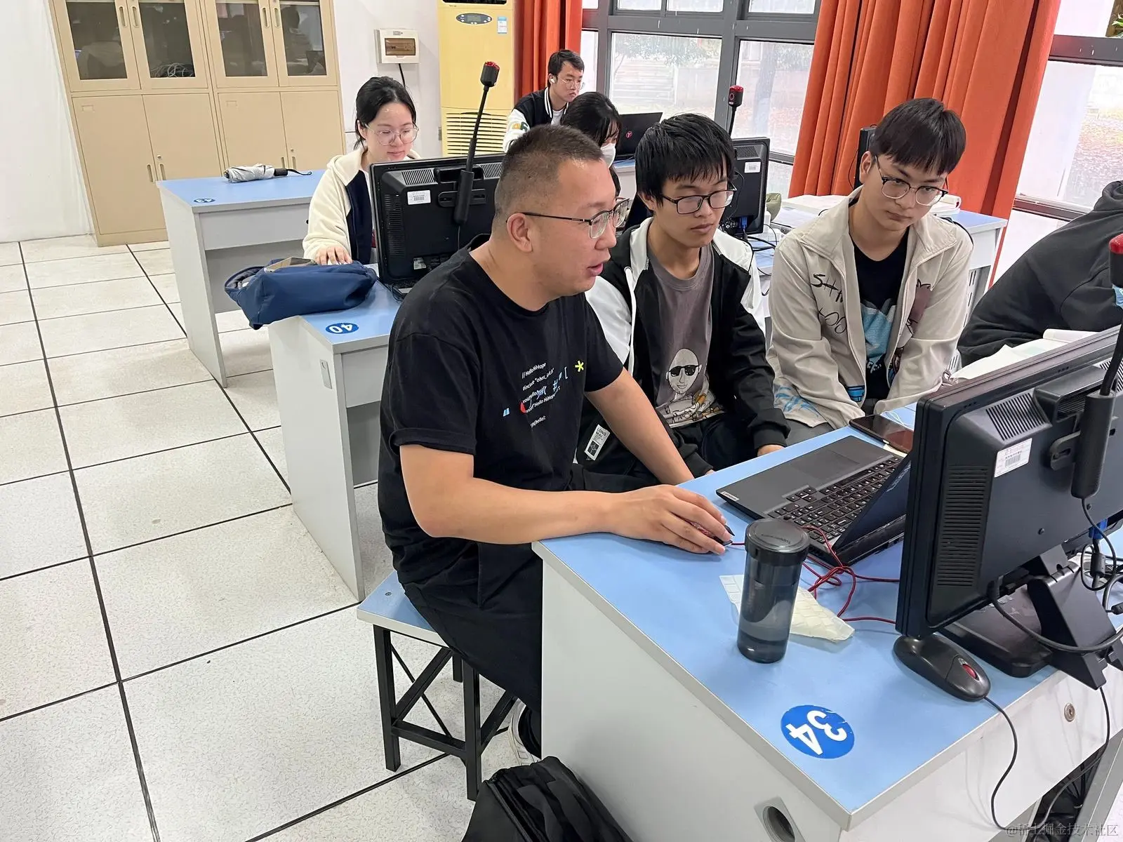 传递美好的积极布道者——坚果