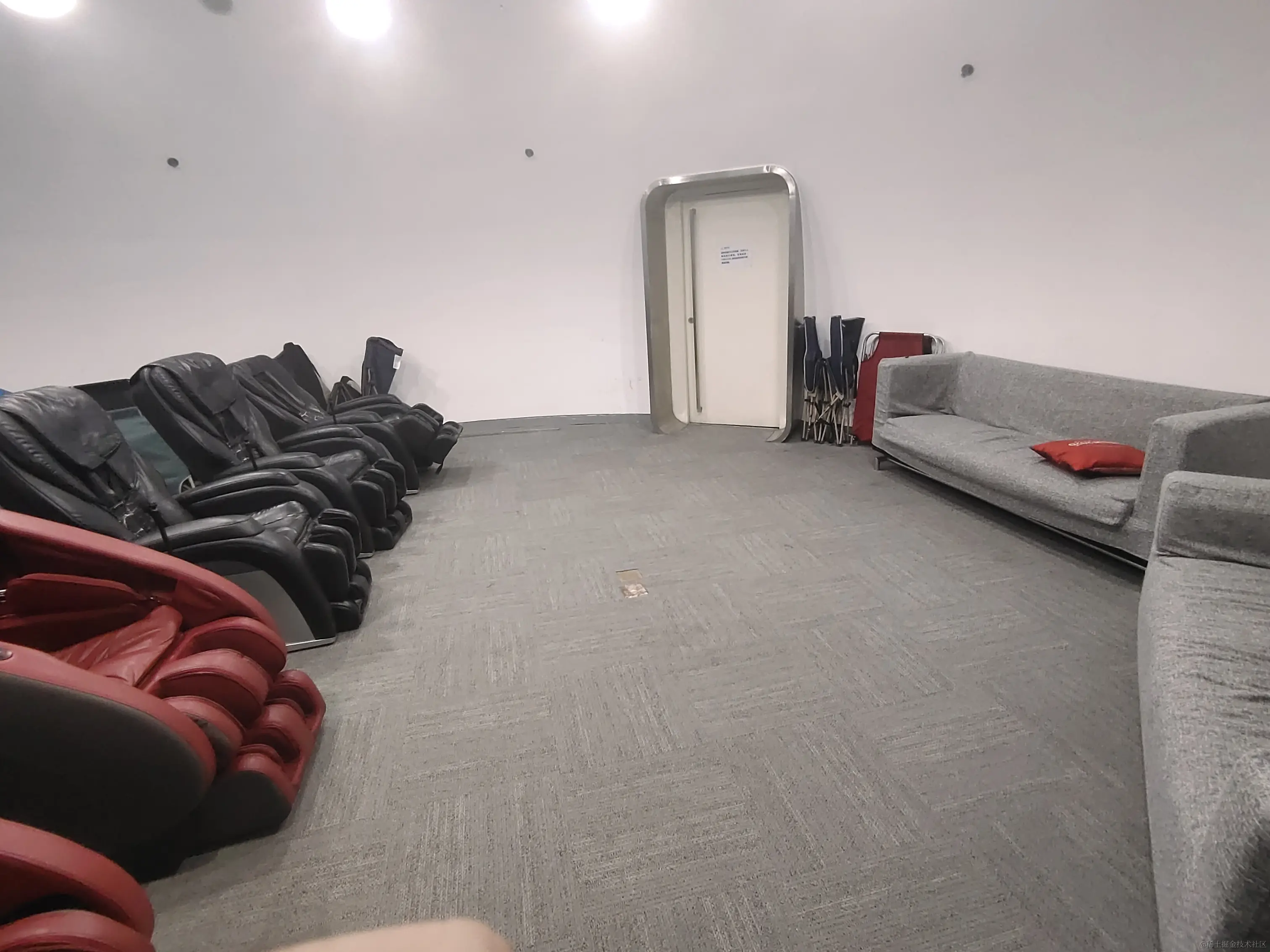 休息室.jpeg