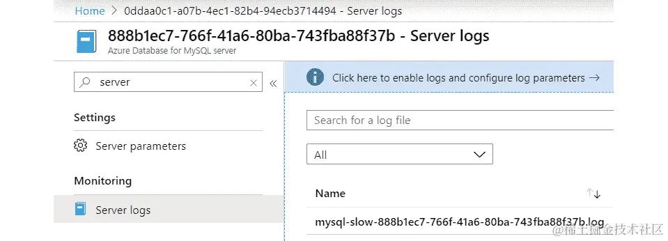 几分钟后，您可以通过单击 MySQL 刀片左侧导航窗格上的服务器日志选项卡来查看实际日志。
