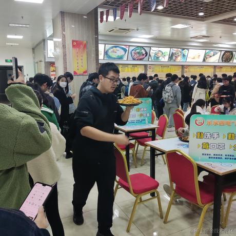 蓝冠青鸟于2022-11-28 12:19发布的图片