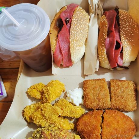 柚子喜欢喝椰汁于2022-11-19 09:56发布的图片