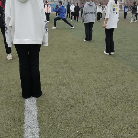 太行山上的一棵百蓝根于2023-04-17 21:33发布的图片