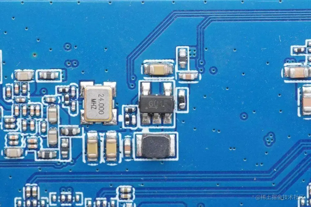 拆解报告：UGREEN绿联8K USB4多功能扩展坞CM500-充电头网