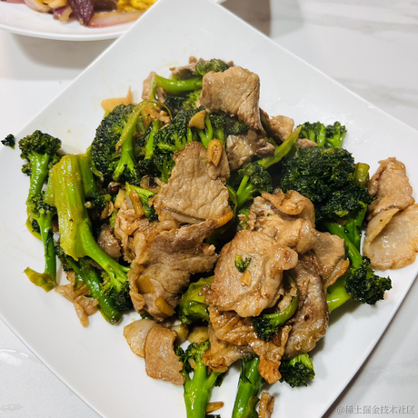 苹果树上都是大苹果于2022-05-26 17:38发布的图片