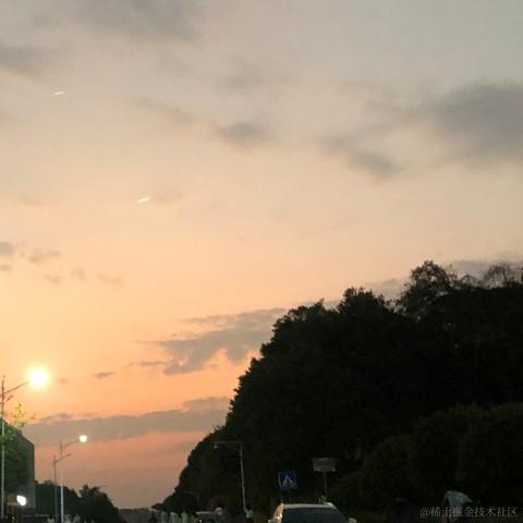 蓝书签乀于2022-10-06 23:18发布的图片