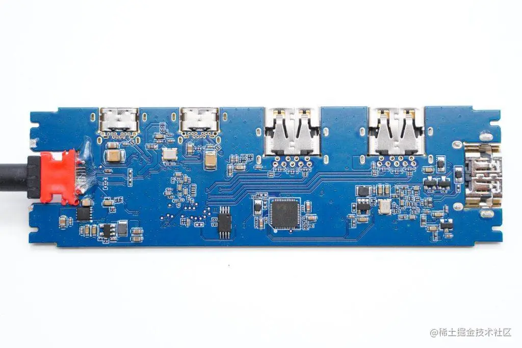 拆解报告：UGREEN绿联8K USB4多功能扩展坞CM500-充电头网