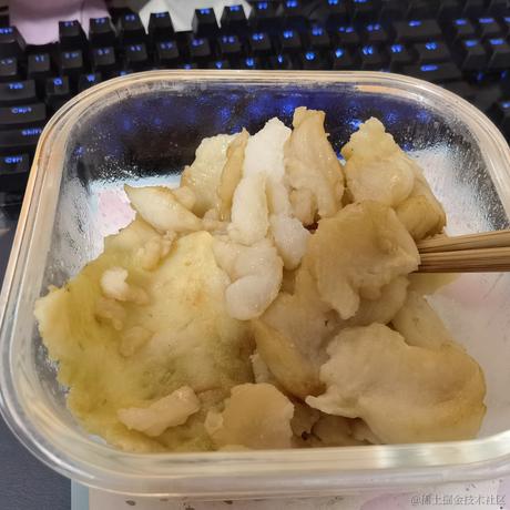 奶淇琳究竟吃什么于2022-12-26 22:50发布的图片