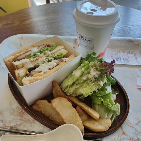 枝江最甜草莓嘉心棉花糖于2022-12-09 22:22发布的图片