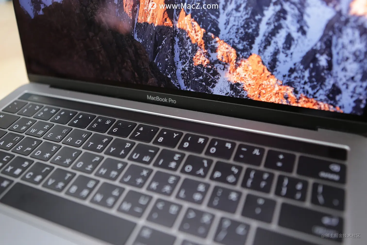 Touch Bar 到底怎么用才好？Touch Bar 的正确打开方式