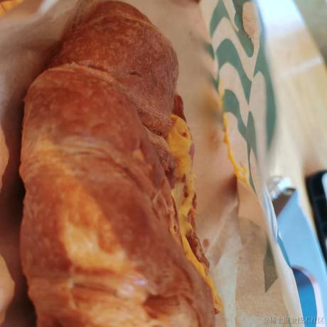 久久酒于2022-11-23 12:46发布的图片